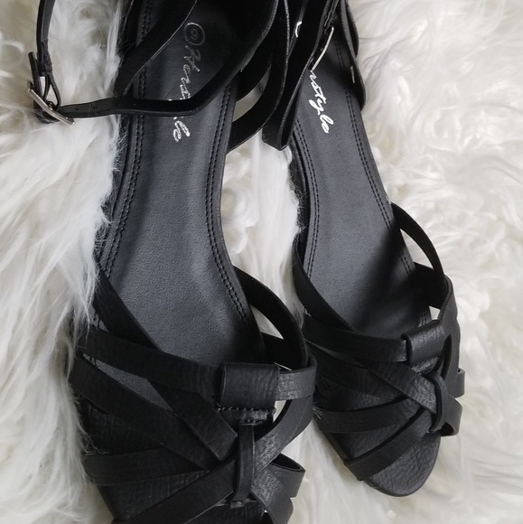 Black Ankle Strap Sandals - Picture 2 of 5